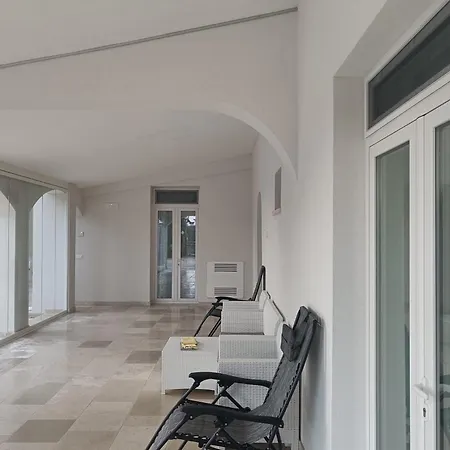 White Pearl * Ostuni