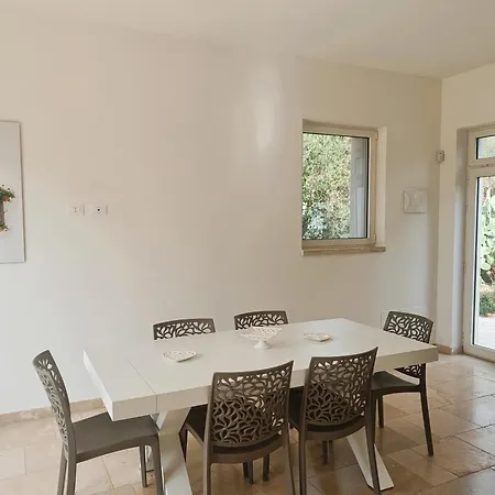 Villa White Pearl