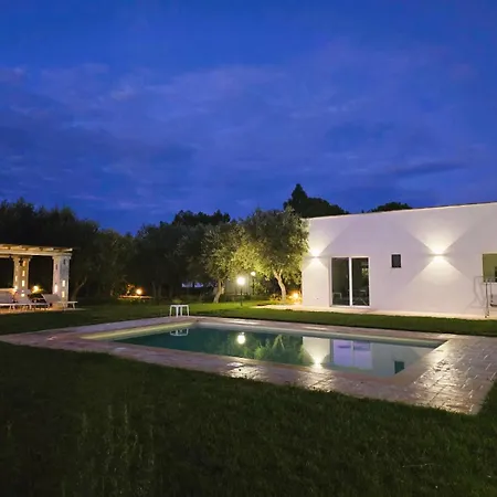 White Pearl Villa *
